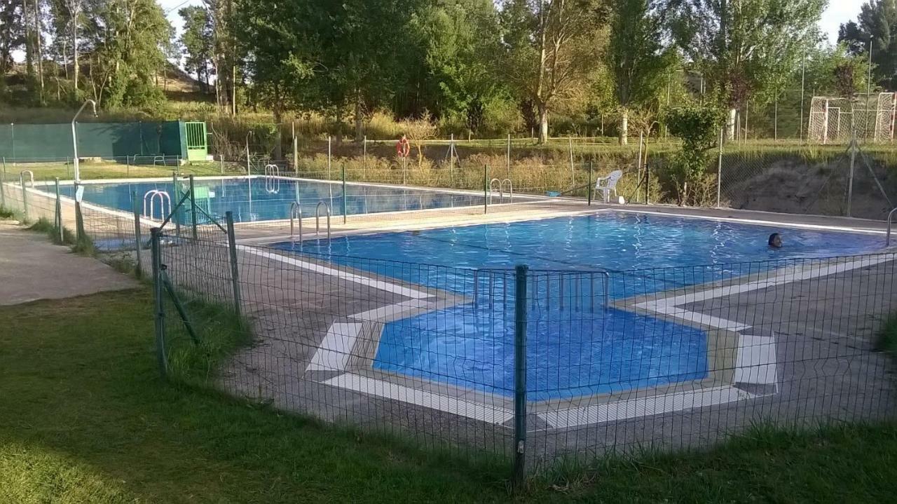 Apartamento Ribera Del Duero Reserva Tubilla del Lago ภายนอก รูปภาพ